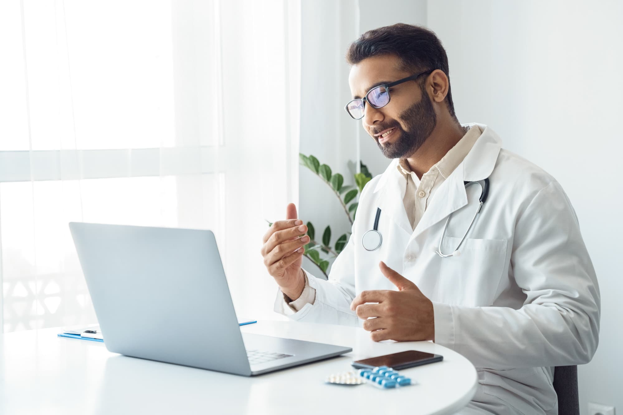 linkedin-sales-solutions-Be5aVKFv9ho-unsplash