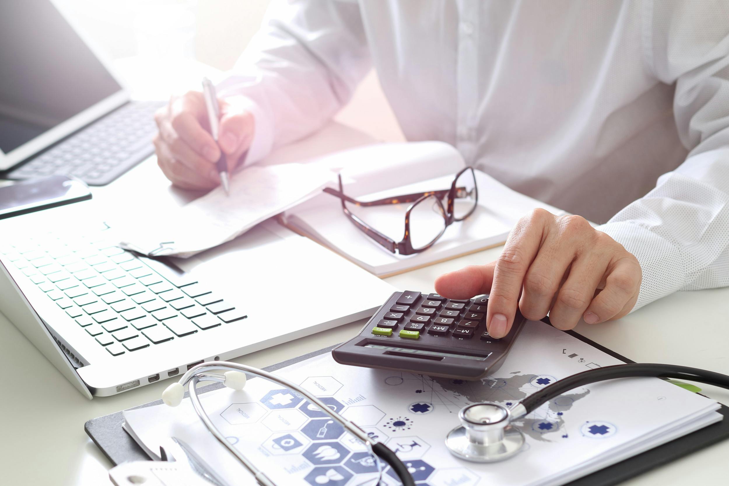 A high deductible health plan (HDHP) or Curative for your employees?