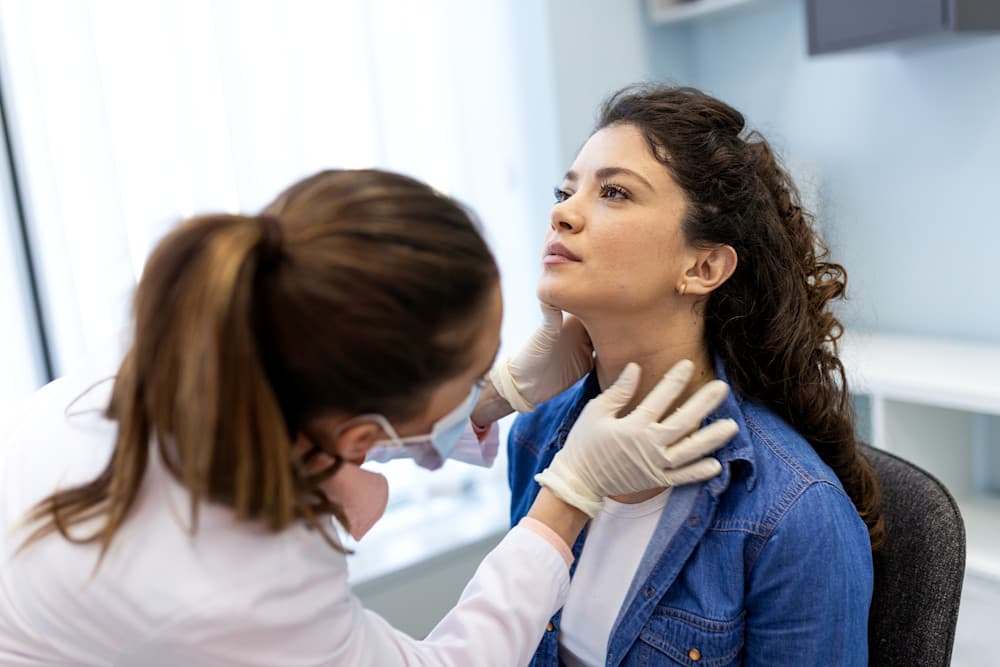 Thyroid symptoms and when to get tested | Curative